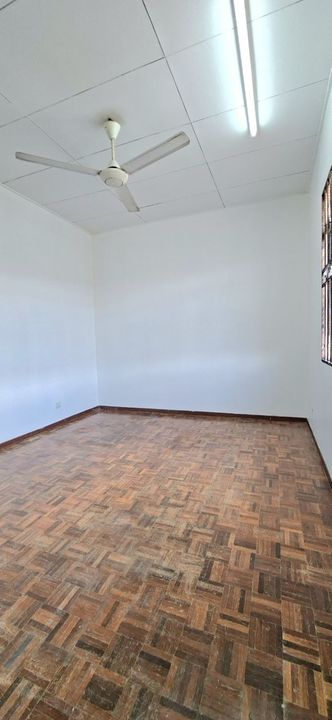 2 Storey, Taman Saujana Rawang , Selangor, Rawang