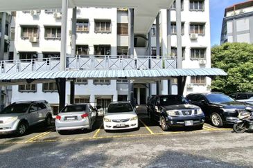 Sri Kinabalu Condominium