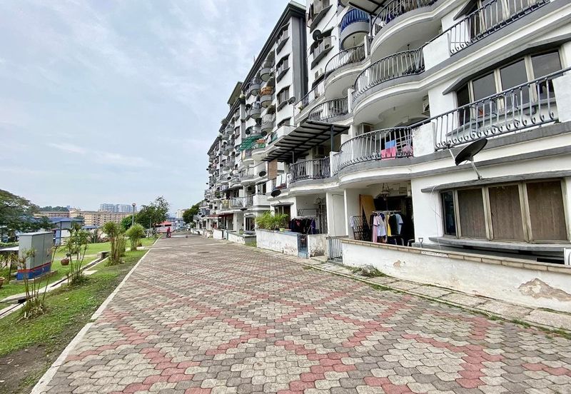 Sri Kinabalu Condominium