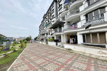 Sri Kinabalu Condominium