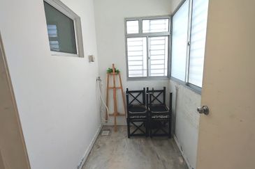 De Bayu Apartment @ Setia Alam