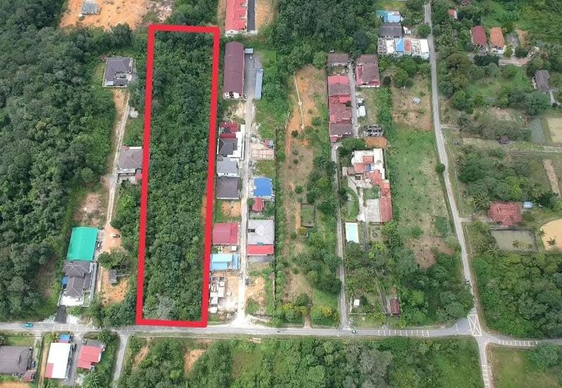 Kampung Sungai Pelong