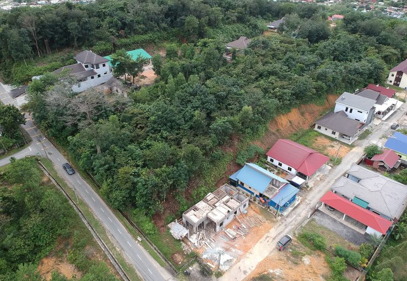 Kampung Sungai Pelong