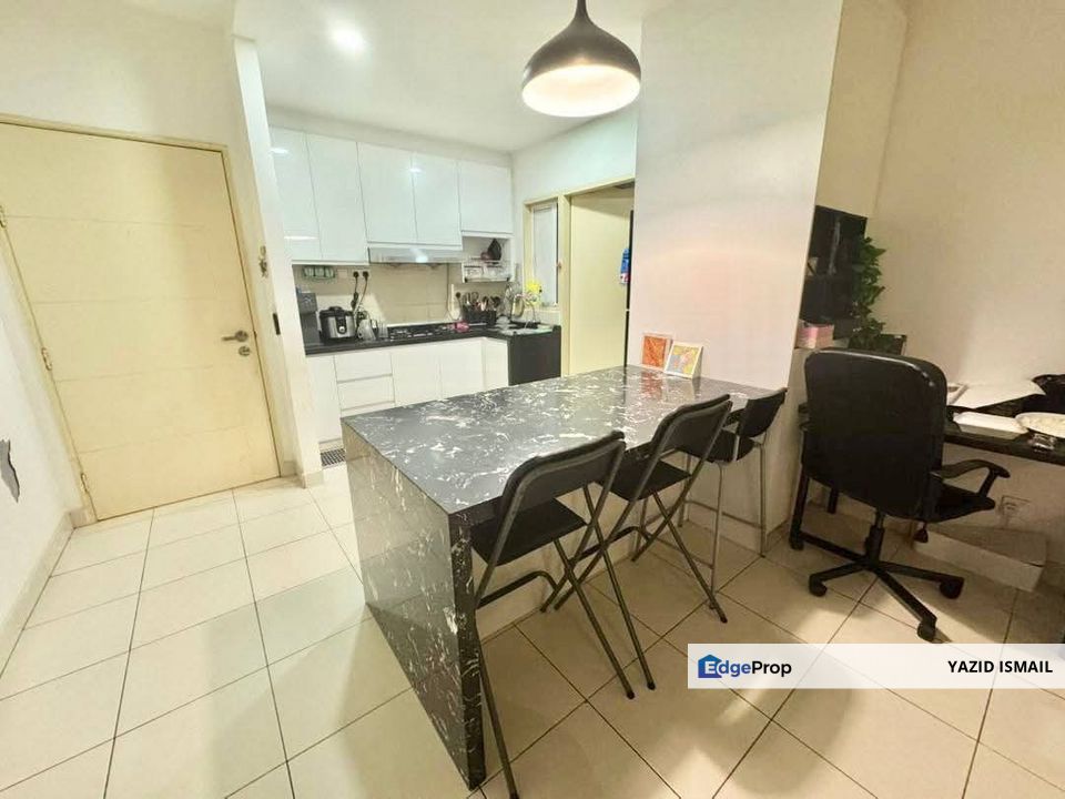 De Bayu Apartment, Setia Alam, Shah Alam, Selangor, Shah Alam