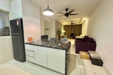 De Bayu Apartment @ Setia Alam