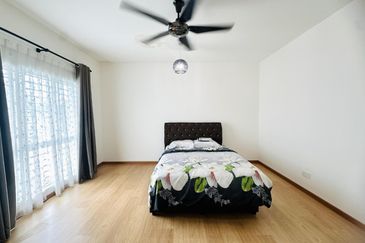 Albury 2, Taman Tasik Senangin