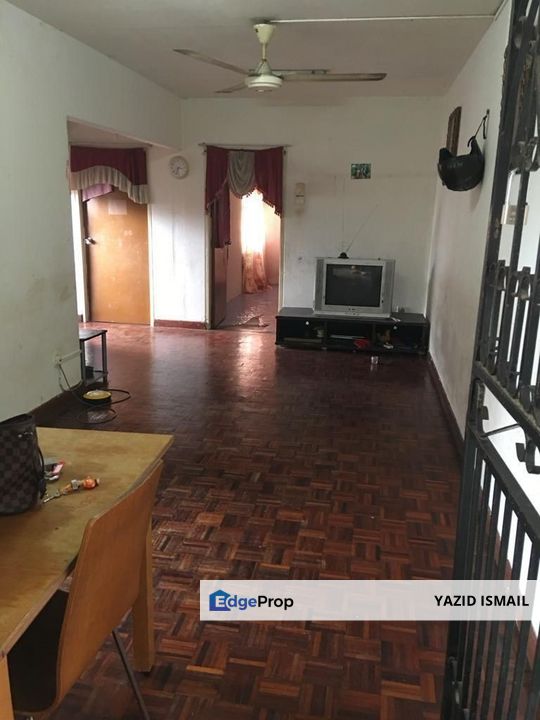 Flat PKNS , Seksyen 4, Bandar Baru Bangi , Selangor, Bangi