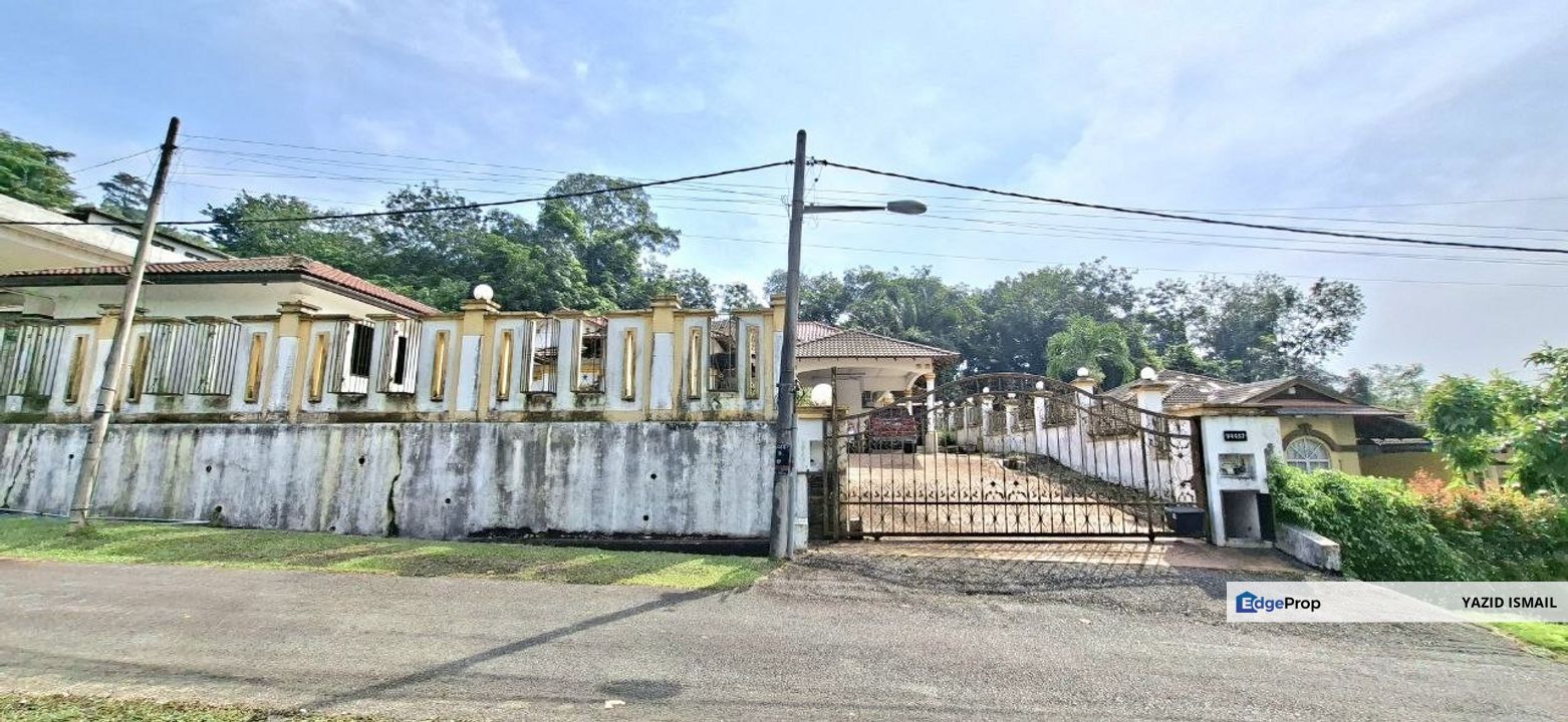 Bungalow 1.5 Storey, Sg Pelong, Sg Buloh
( FREEHOLD  ), Selangor, Sungai Buloh