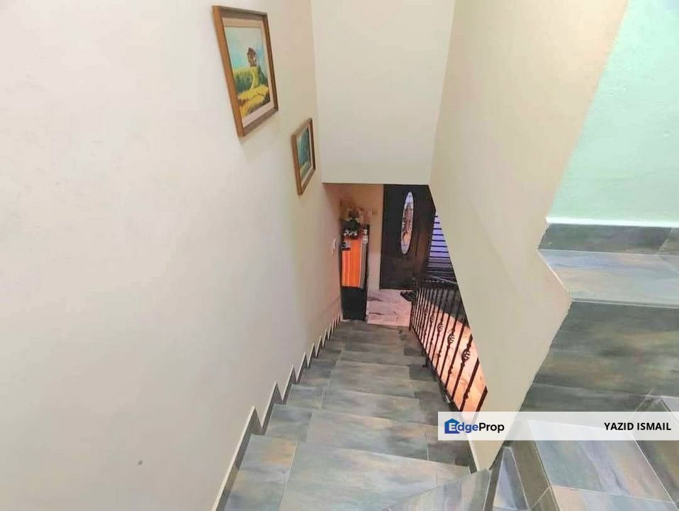 2 Storey , Taman Desa Serdang, Seri Kembangan , Selangor, Seri Kembangan