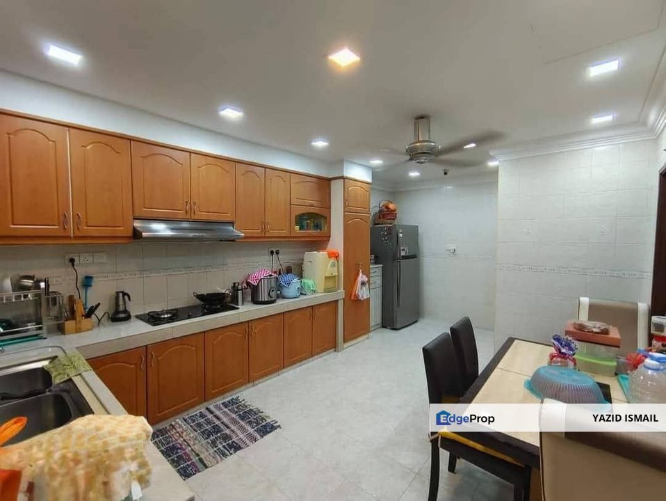 2 Storey , Taman Desa Serdang, Seri Kembangan , Selangor, Seri Kembangan