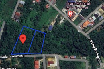 Kampung Sungai Pelong