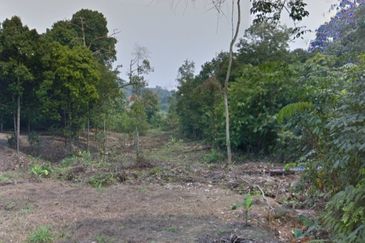 Kampung Sungai Pelong