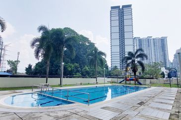 Angsana Apartment @ Taman Raintree