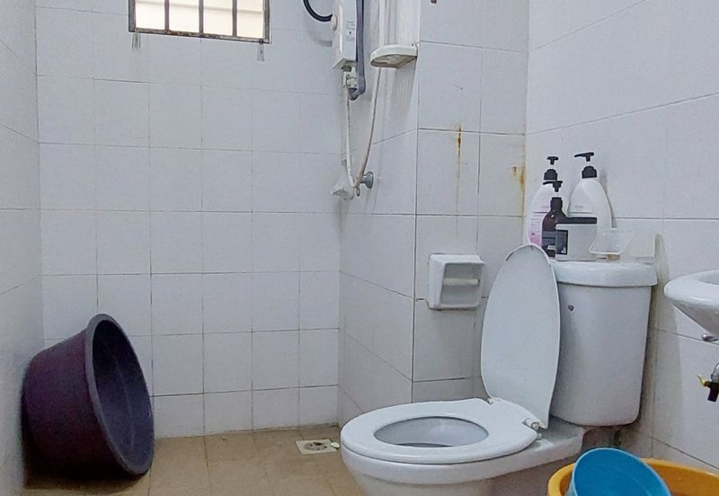 Angsana Apartment @ Taman Raintree