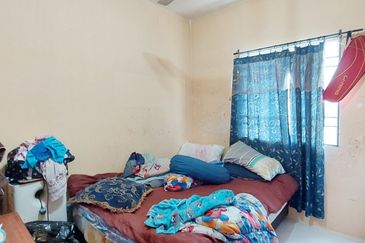 Angsana Apartment @ Taman Raintree