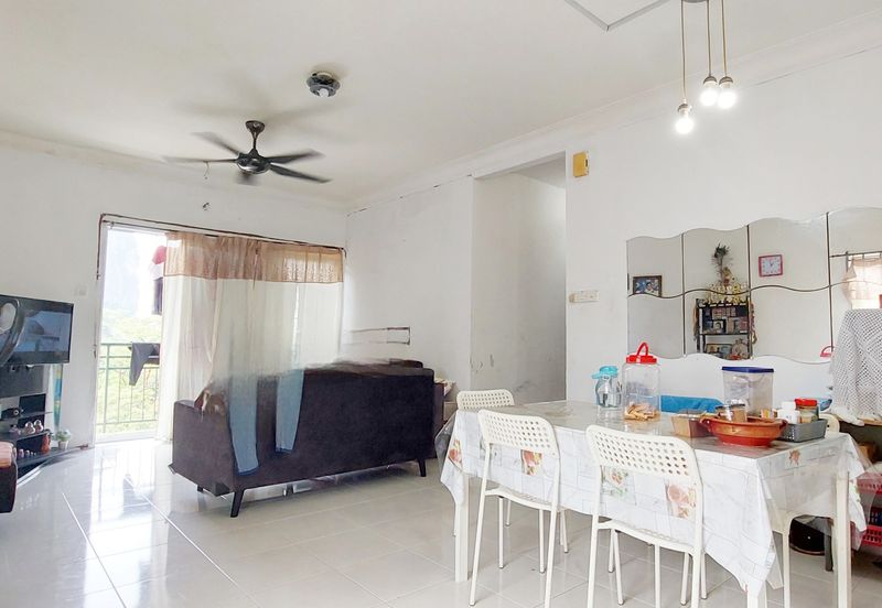 Angsana Apartment @ Taman Raintree