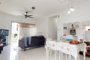 Angsana Apartment @ Taman Raintree