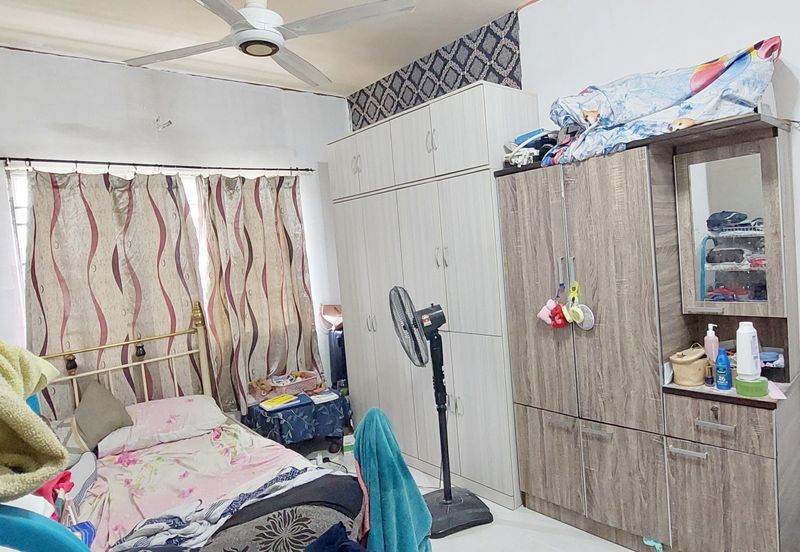 Angsana Apartment @ Taman Raintree