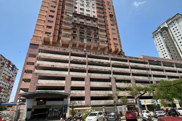 Idaman Sutera Condominium