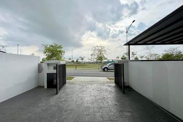 Serenia Adiva @ Serenia City