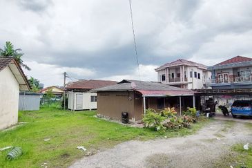 Kampung Sungai Tua