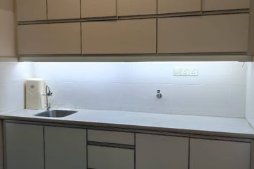 Anjung Hijau (Greenfield Apartment)