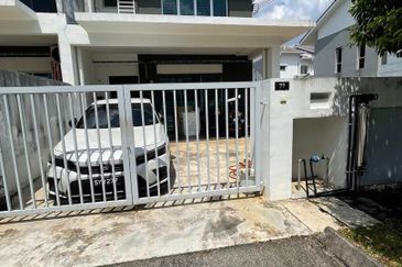 2 Storey, Azalea Bukit Rahman Putra, Sg Buloh