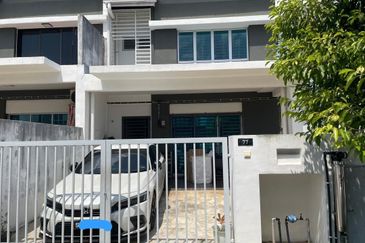 2 Storey, Azalea Bukit Rahman Putra, Sg Buloh