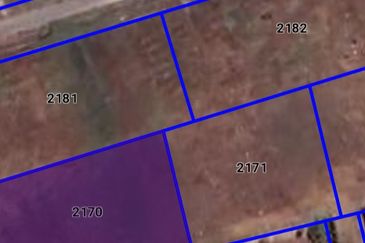 Banglo Lot, Bachok, Dekat IKTBN Bachok
 