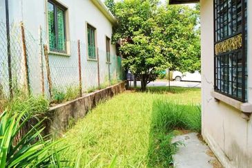 Desa Pinggiran Putra