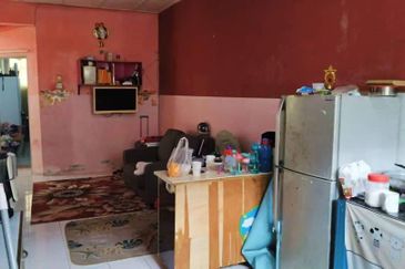 Desa Pinggiran Putra