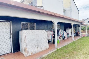 Bungalow Double Storey, Taman Gombak Setia, KL

