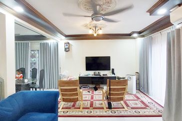 Taman Lembah Keramat AU5