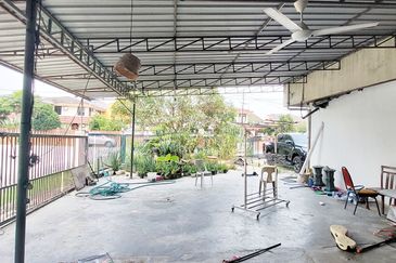 Taman Lembah Keramat AU5