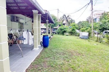 Bolton Industrial Park