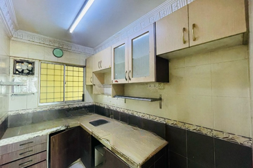 Aman Putra Apartment