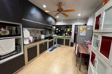 Seksyen 11, Kota Damansara