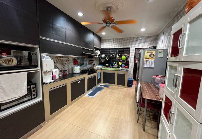 Seksyen 11, Kota Damansara