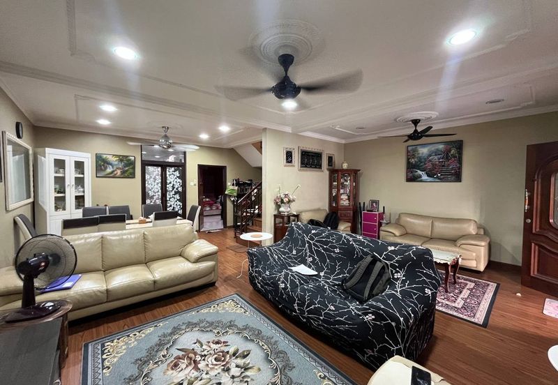 Seksyen 11, Kota Damansara