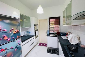 Seri Maya Condominium