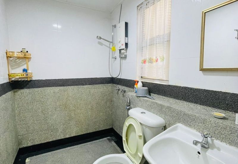 Seri Maya Condominium