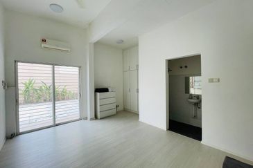 Jalan Pengaturcara U1/51 