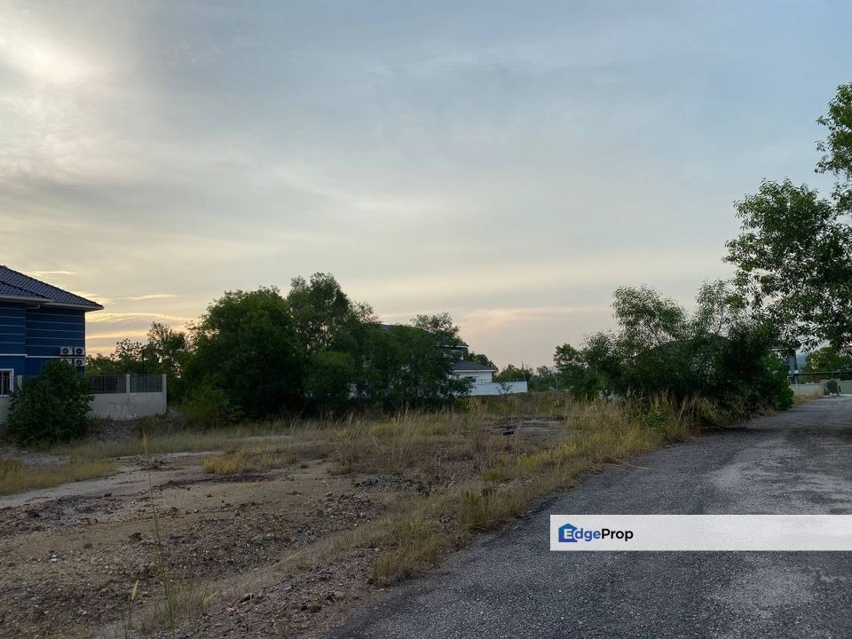 Residential Bungalow Lot 5,005 Sqft Jenderam Hilir, Dengkil For Sale, Selangor, Dengkil