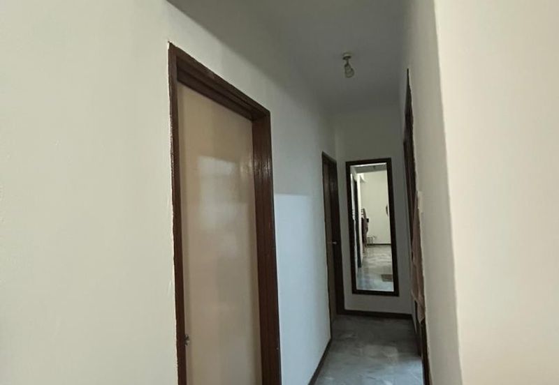 Sri Damansara Courts