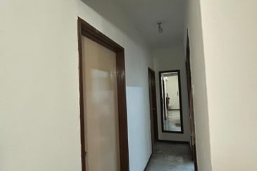 Sri Damansara Courts