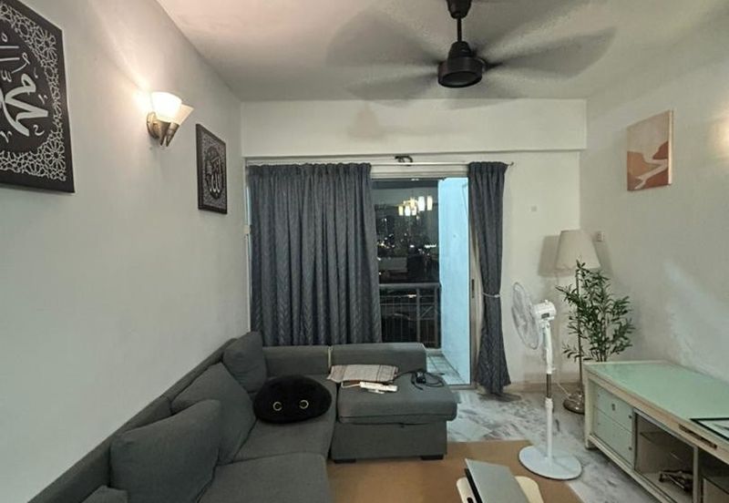 Sri Damansara Courts