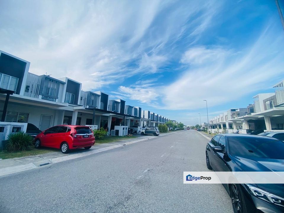 Gated and Guarded CasaView @ Cybersouth, Cyberjaya For Sale, Selangor, Cyberjaya