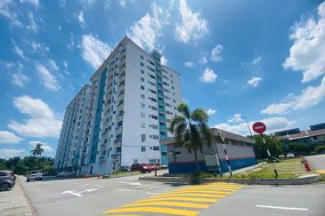 Pangsapuri Jenderam Indah