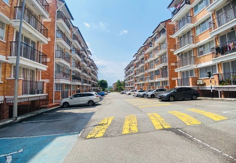 Villa Court @ Goodview Height