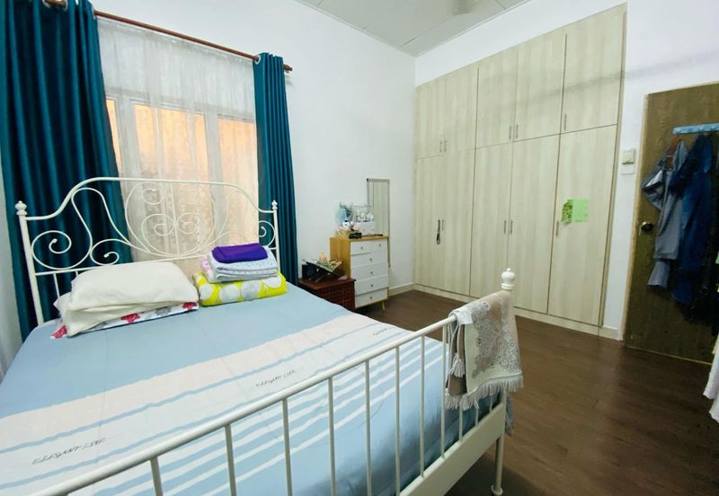 Taman Desa Baiduri Aman